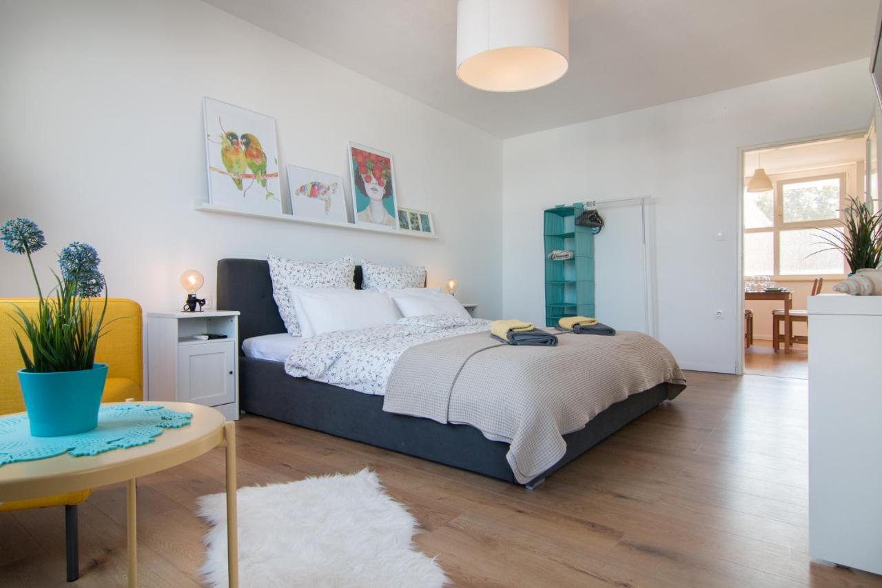 Harbour-Apartment With Sea View And Parking Spot Pula Extérieur photo