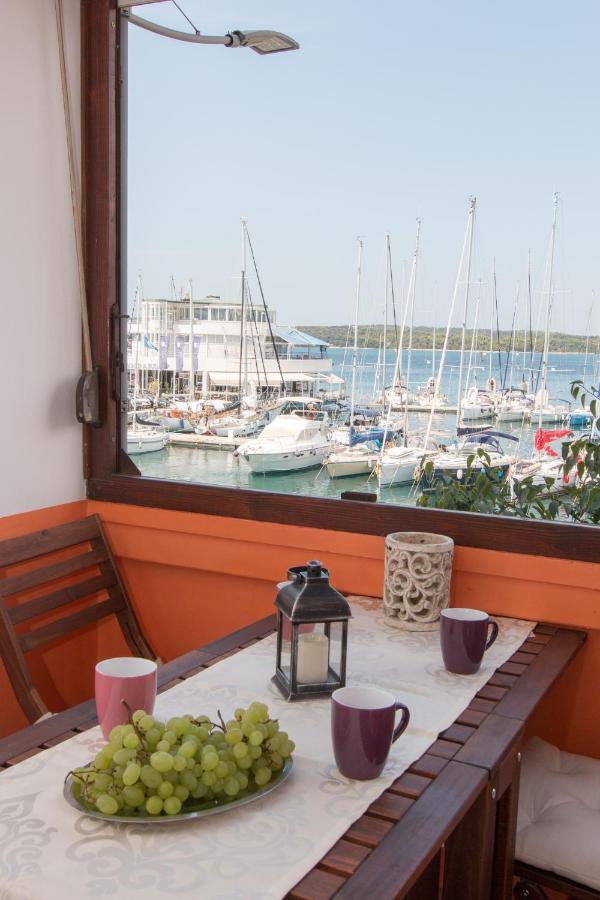 Harbour-Apartment With Sea View And Parking Spot Pula Extérieur photo