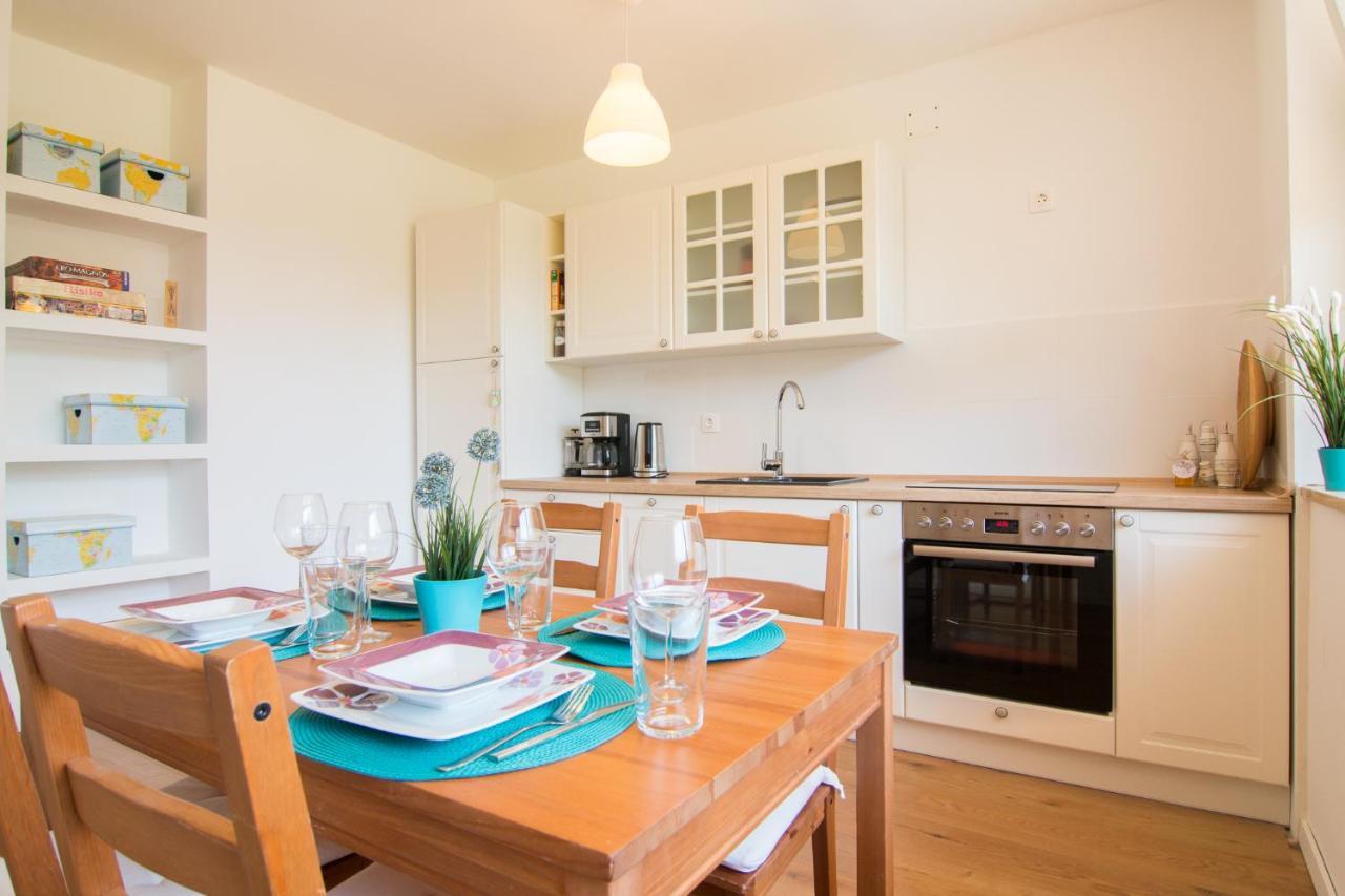 Harbour-Apartment With Sea View And Parking Spot Pula Extérieur photo