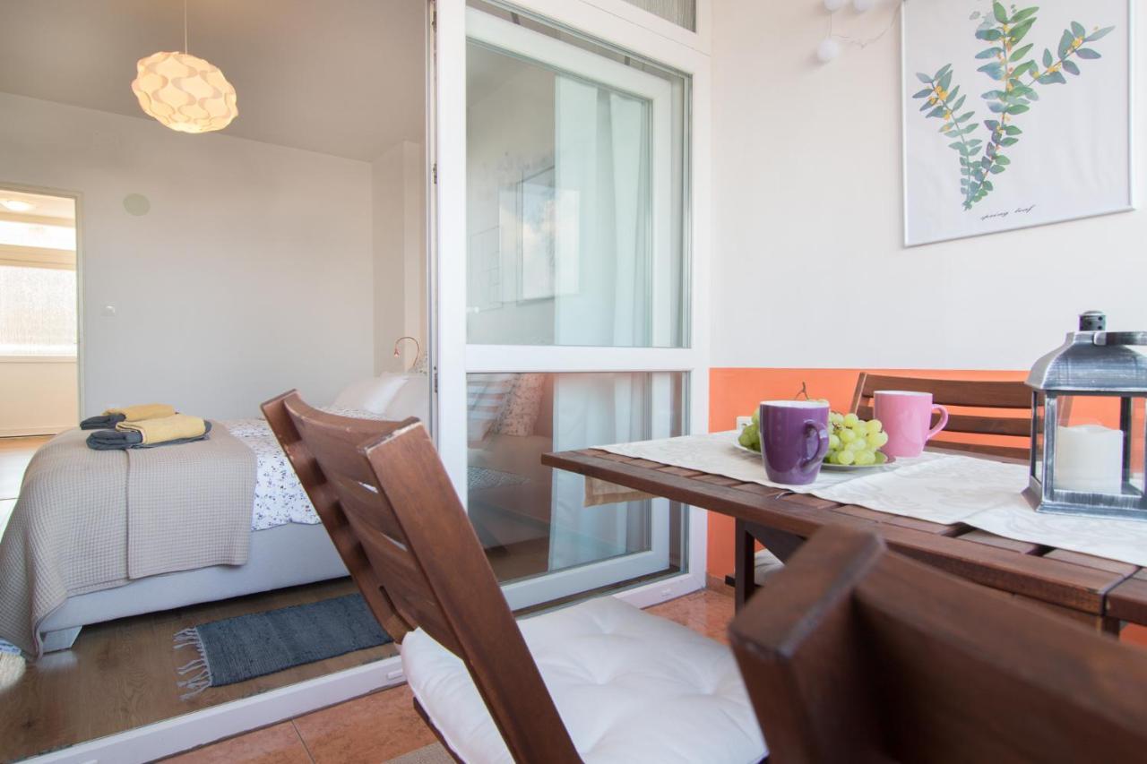 Harbour-Apartment With Sea View And Parking Spot Pula Extérieur photo